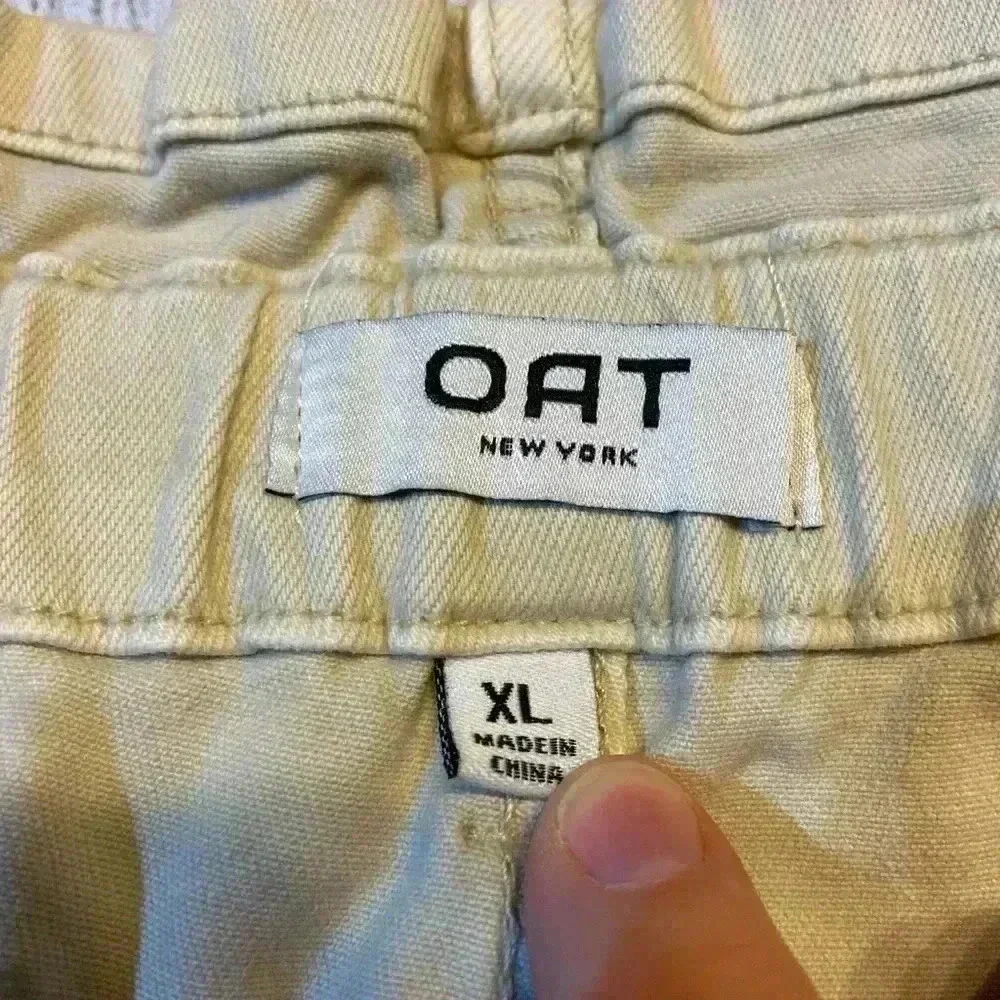 OAT New York High Waist Slouchy Denim Shorts XL Beige Elastic Waist Raw Hem‎ NWT